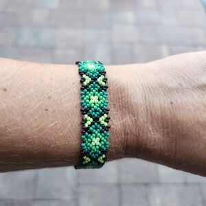 Handmade Huichol Peyote Beaded Bracelet Geometric Pattern Of Greens And Black